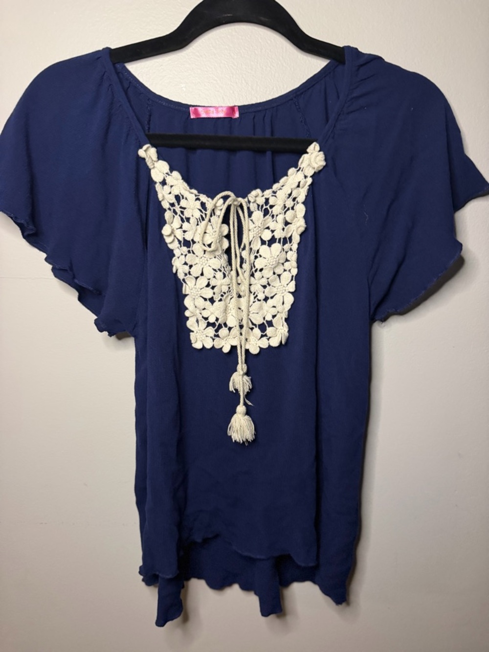 Women’s Peekaboo Top
